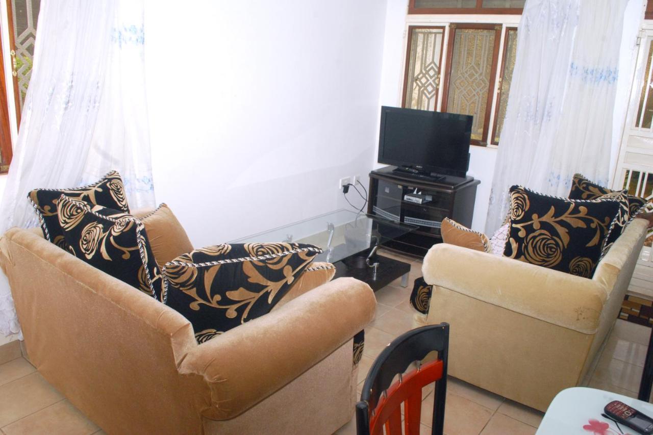 Corinya Serviced Apartments Ентеббе Екстер'єр фото